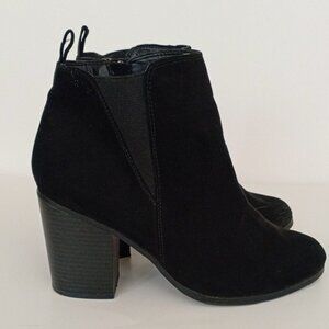 Express Black Ankle Boots Women’s Size 10 Preloved Chic Everyday Booties